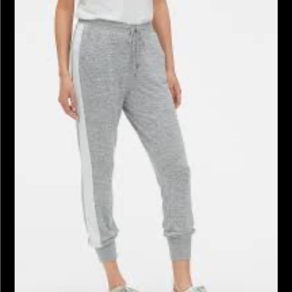 GAP Softspun Joggers- Heather Grey